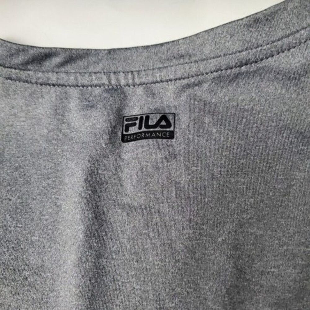 Fila Top Performance V-neck Short Sleeve Size Large - Picture 3 of 7